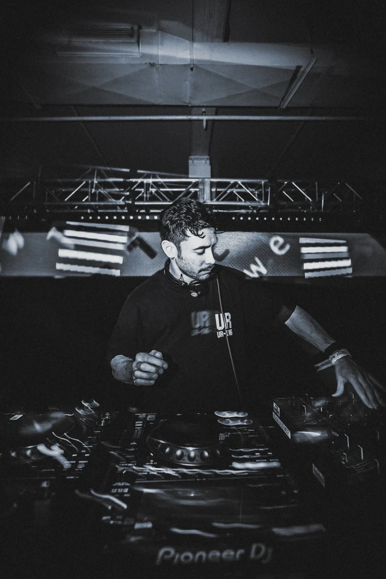 DAX J SOWIEYE