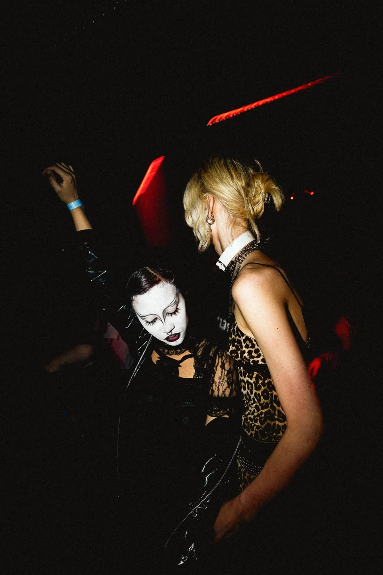 TECHNO KISSES S2 EP4 SOWIEYE